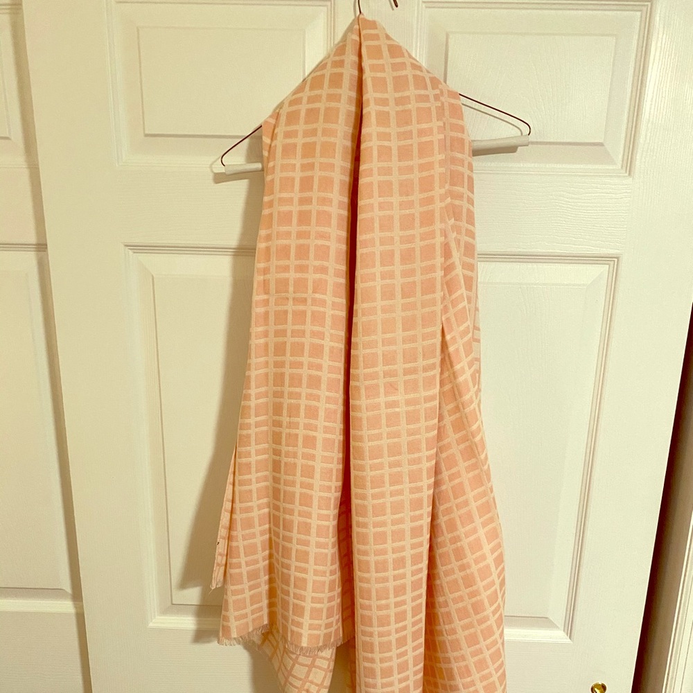 Banana Republic Pink and White scarf OS